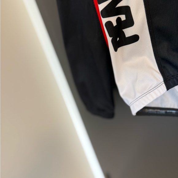 Pearl Izumi Men's L Bold Cycling Shirt - Black, Red, White GUC - Picture 3 of 16